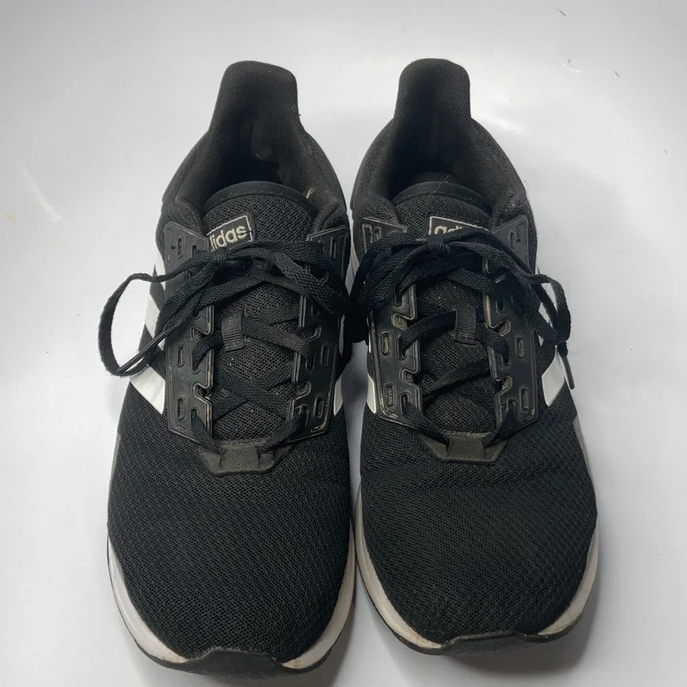 adidas sneakers black